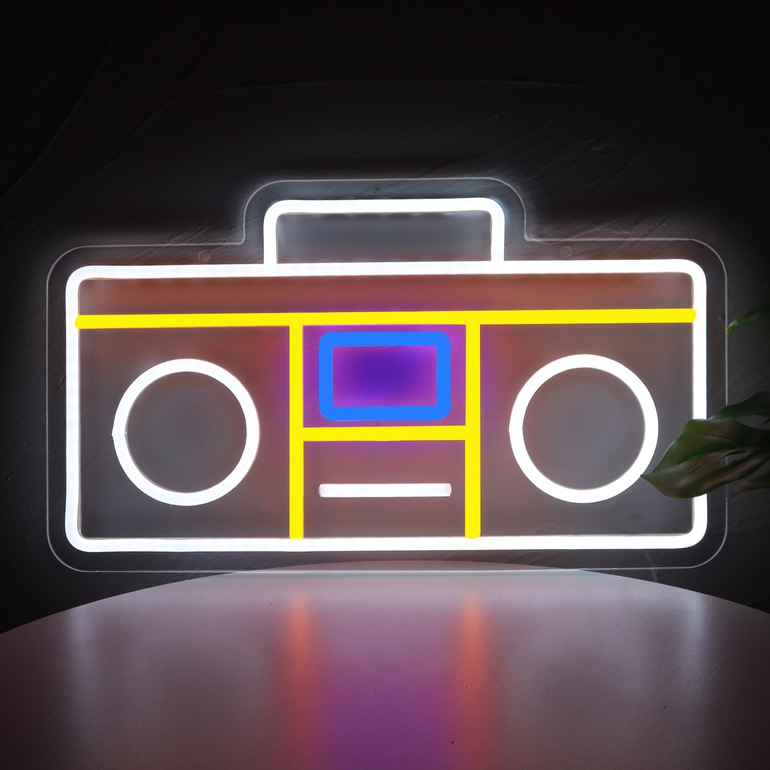 .Retro Radio Neon Sign Vintage Yellow Radio Neon LightUSB Neon Signs for Game Room Decor 80s Music Neon Light Sign for Bedroom Retro Cafe Party Decoration ﻿