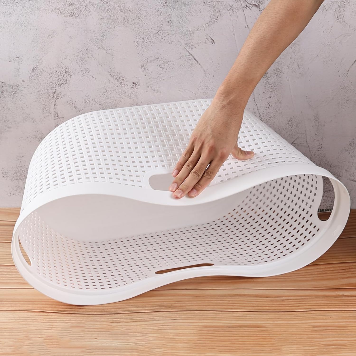 (4 Pcs) 40L Large Plastic Laundry Basket with Carry Handles, Plastic Clothes Hamper for Laundry Room, Dorm Room or Bedroom, White