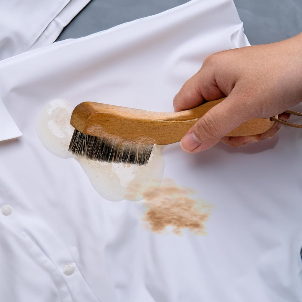 TAKAVU Stain Brush, Laundry Brush for Stain Removal, Natural Horse Hair Cleaning Brush with Ergonomic Handle, Suitable for Delicate Fabrics Without Damage, Perfect Laundry, Shoes, Boots, Home