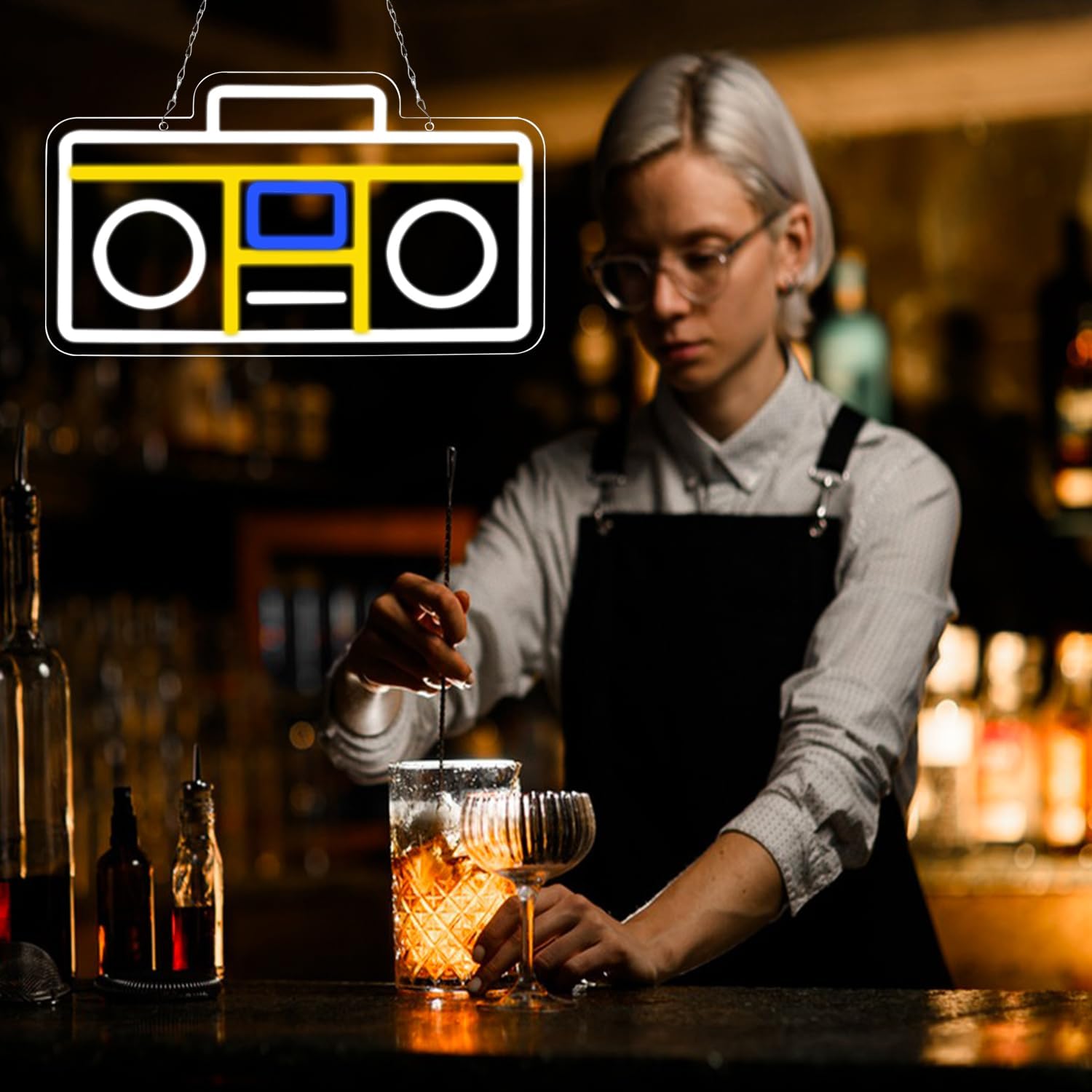 .Retro Radio Neon Sign Vintage Yellow Radio Neon LightUSB Neon Signs for Game Room Decor 80s Music Neon Light Sign for Bedroom Retro Cafe Party Decoration ﻿